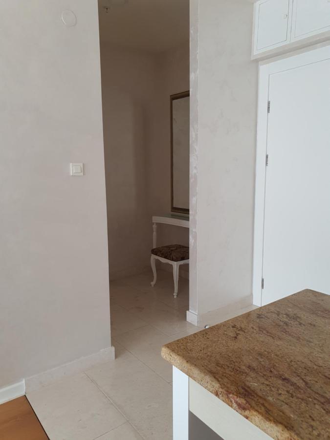 Appartement Apartman Lav Tre Canne à Budva Extérieur photo